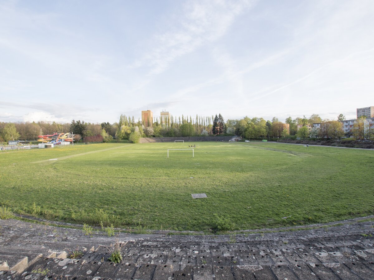 Současný stav lokality stadionu Svazácká