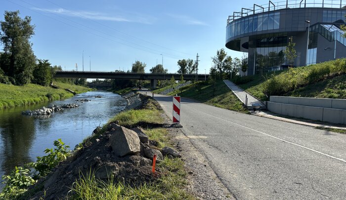 Díky úpravě Levobřežní bude příjemnější pěší trasa podél řeky Ostravice